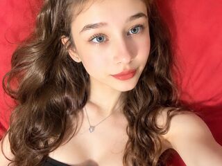 fingering webcamgirl LashawnLebert
