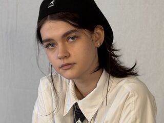 hardcore live show LeannMolineaux