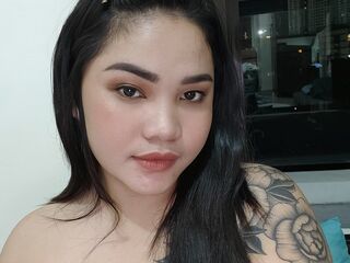 live chat room LerieeLynn