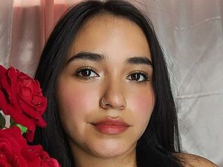 naked girl with webcam masturbating with sextoy LilithRoxe