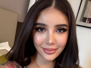 cybersex chat room LucciaSantos