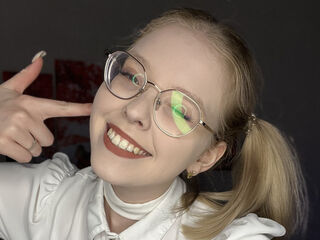 girl cam free LynnaCarrington