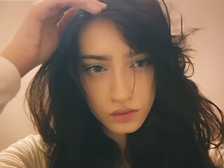 nude camgirl picture MaddieSunflower