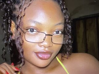 fingering camgirl MakyDina