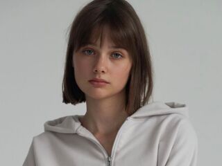 camgirl fingering shaved pussy MarylouHaws