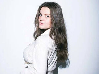 adult videochat room MelaniMell