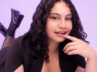 camgirl showing tits MeliLort