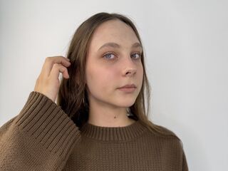 camslut spreading pussy MelvinaLynch