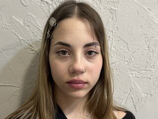 camwhore fingering shaved pussy MiaChoo