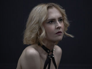 live sex webcam MilaVeyra