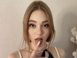 hot girl cam MyaFields
