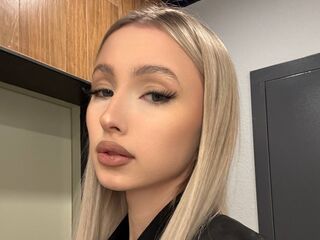 naked cam girl fingering pussy MyongDegado