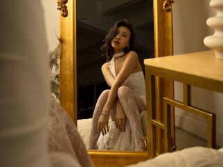 naked girl with webcam masturbating with vibrator NallyKim