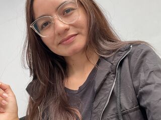 closeup webcam NyssaraLasso