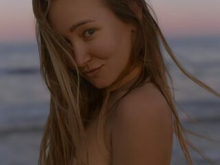 topless webcamgirl OliviaNymphe