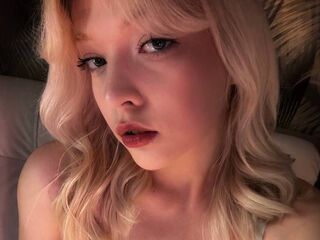 naked camgirl fingering pussy PeaceHakes