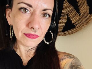 free webcam picture PiercedGoddess