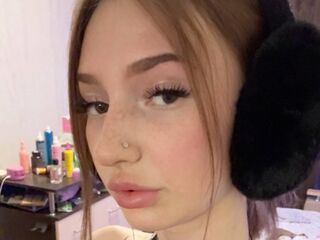 naked cam girl masturbating with dildo RariVesper