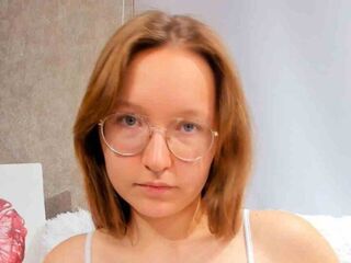 fingering webcam girl RexanneCopp