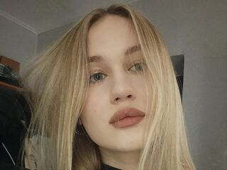 cam slut chat room SadieTandon