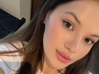 beautiful camgirl SantinaHeckle