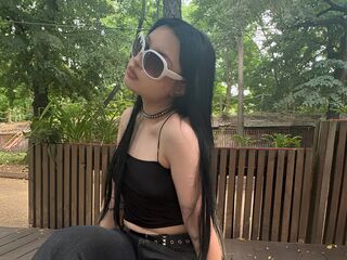 girl naked ShemikaGnerre