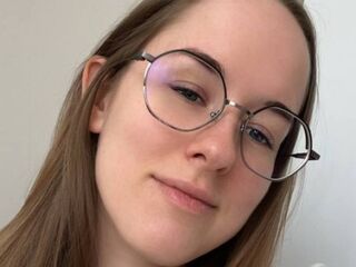 cam girl masturbating with vibrator SophiMalesik