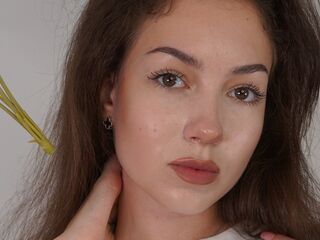 girl fingering pussy StarrAgustine