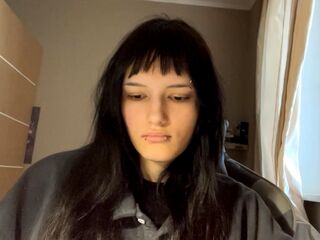 naked girl with webcam masturbating with vibrator SusieTrojak