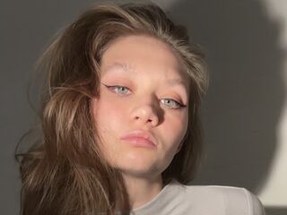 cam girl showing tits TawanaHyers