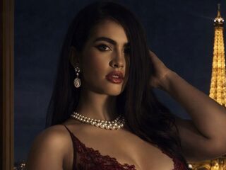 camgirl playing with dildo VeronicaDiane
