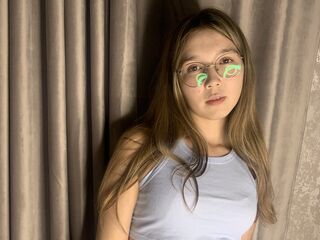 fingering camgirl WandaCatts