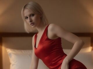 topless webcamgirl WildaDorney