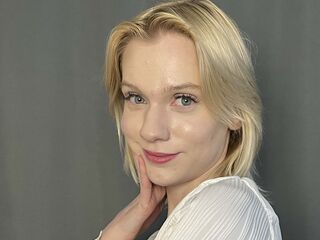 camslut topless YerWhooley